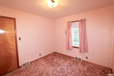 1613 Kickapoo St, Peoria, IL 61604 photo 46