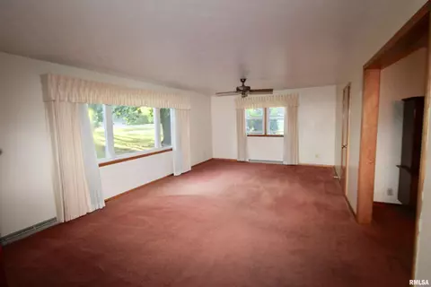 1613 Kickapoo St, Peoria, IL 61604 photo 5