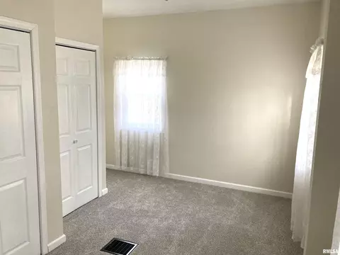 753 S 3rd Ave, Canton, IL 61520 photo 11