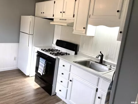 753 S 3rd Ave, Canton, IL 61520 photo 18