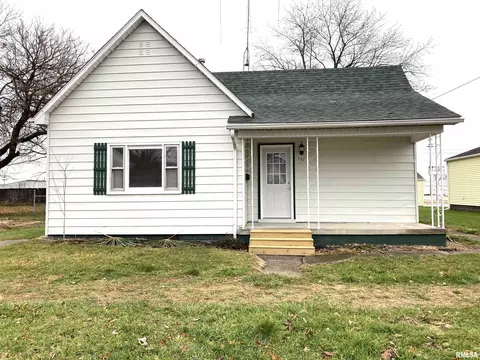 753 S 3rd Ave, Canton, IL 61520 photo 3