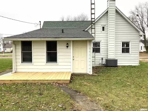 753 S 3rd Ave, Canton, IL 61520 photo 4
