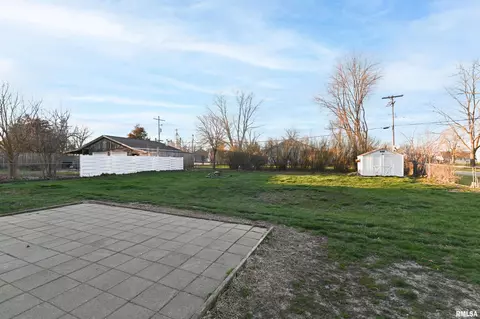 Exterior - 1198 Clark St, Lowpoint, IL 61545 photo 1 of 3