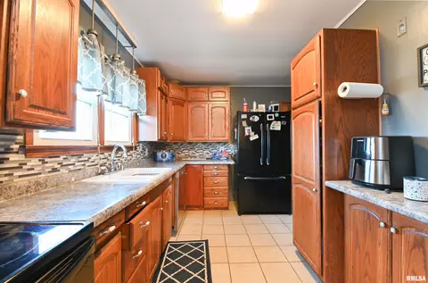 Kitchen - 1198 Clark St, Lowpoint, IL 61545 photo 1 of 3
