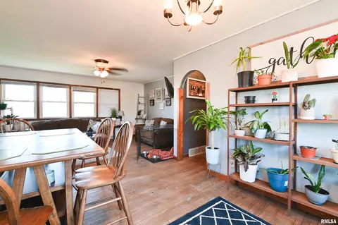 Dining - 1198 Clark St, Lowpoint, IL 61545 photo 1 of 3