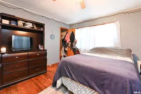 Bedroom - 1198 Clark St, Lowpoint, IL 61545 photo 2 of 6