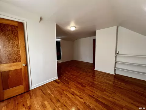 737 Memorial Dr, Macomb, IL 61455 photo 19