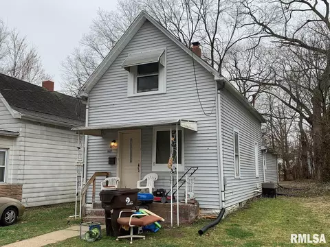 1617 N Bestor St, Peoria, IL 61606