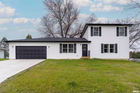 1003 Desoto Dr, Bartonville, IL 61607