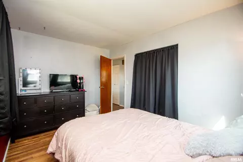 Bedroom - 105 E Reagan Dr, Eureka, IL 61530 photo 2 of 6