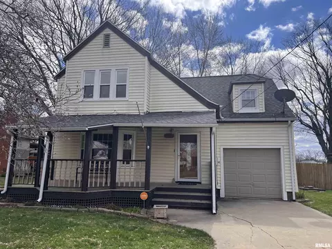 105 Lawndale Ave, Bartonville, IL 61607