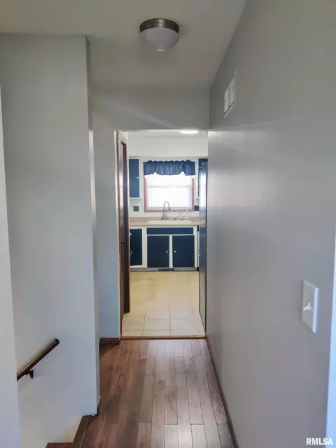 Entry Way - 9516 W Buckingham Ct, Mapleton, IL 61547 photo 3 of 4