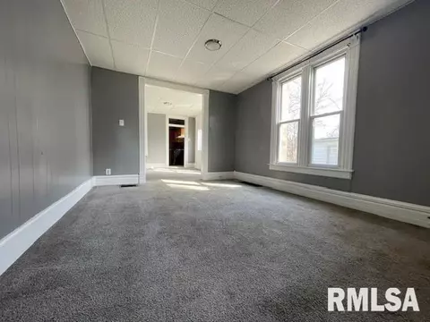 224 W Pierce St, Macomb, IL 61455 photo 3