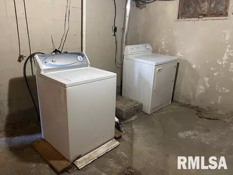 224 W Pierce St, Macomb, IL 61455 photo 13