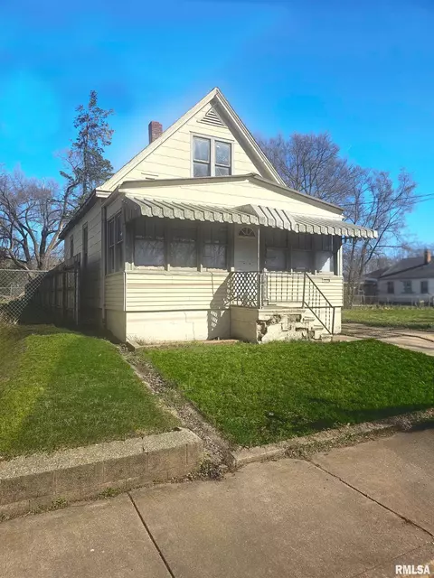 1826 S Arago St, Peoria, IL 61605