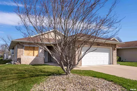 1205 W Richwoods Blvd, Peoria, IL 61604
