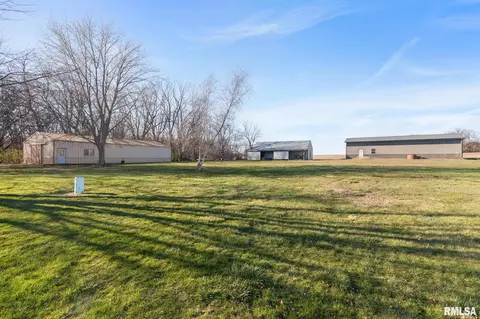 Exterior - 1476 County Road 800 N, Eureka, IL 61530 photo 2 of 5