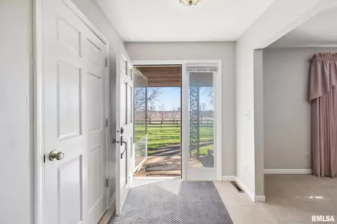 Entry Way - 1476 County Road 800 N, Eureka, IL 61530 photo 2 of 6