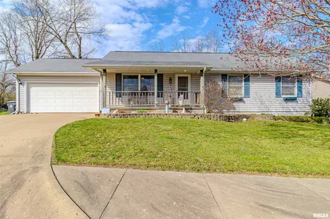 3 Fox Point Ct, Pekin, IL 61554 photo 2
