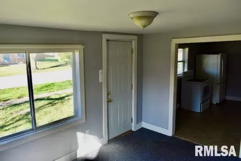 1101 E Wheeler St, Macomb, IL 61455 photo 9