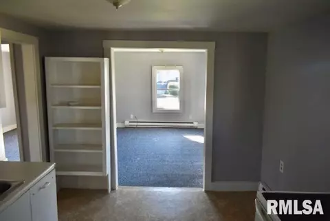 1101 E Wheeler St, Macomb, IL 61455 photo 7