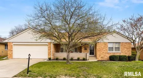 3822 N Lynnwood Pl, Peoria, IL 61614