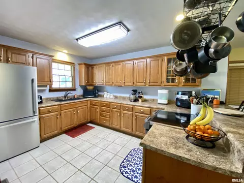 9350 W Lake Camelot Dr, Mapleton, IL 61547 photo 3