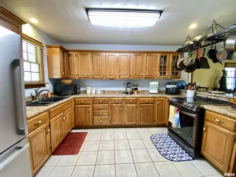 9350 W Lake Camelot Dr, Mapleton, IL 61547 photo 4