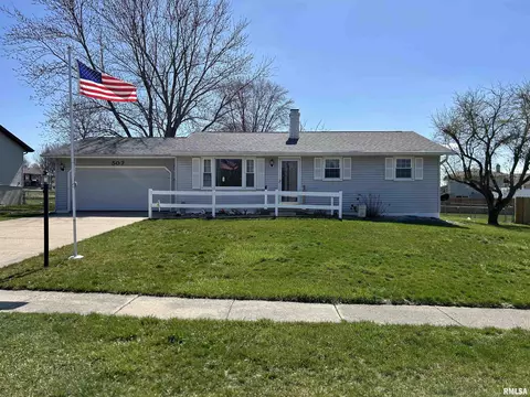 507 Georgia Pkwy, Washington, IL 61571