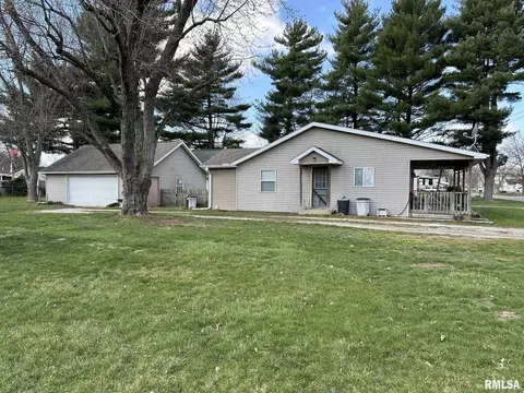 214 E Sheridan St, Manito, IL 61546 photo 6