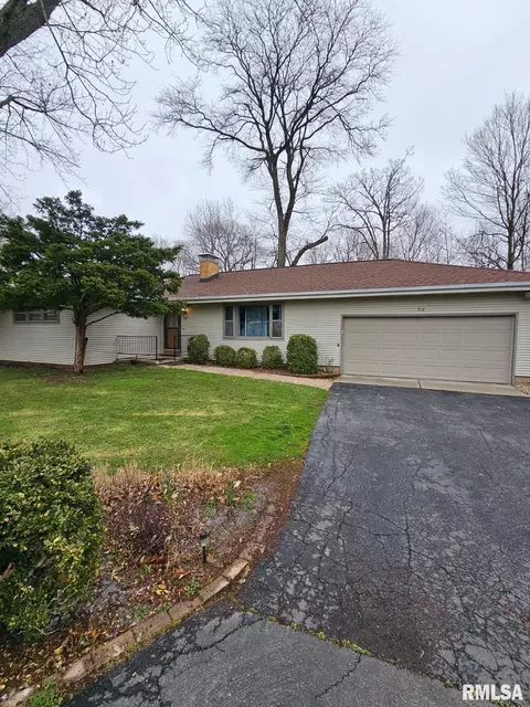 512 W Mossville Rd, Peoria, IL 61615