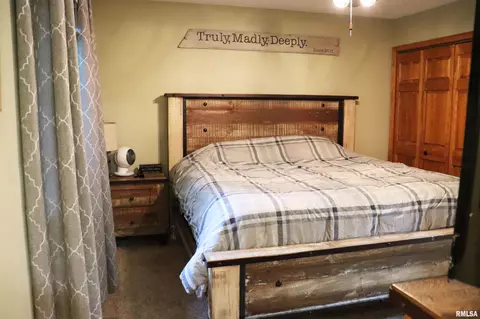 Bedroom - 9319 W Carleon Ct, Mapleton, IL 61547 photo 2 of 12