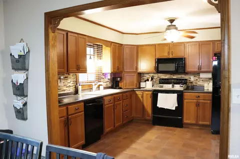 Kitchen - 9319 W Carleon Ct, Mapleton, IL 61547 photo 1 of 6