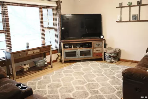 Living - 9319 W Carleon Ct, Mapleton, IL 61547 photo 1 of 7