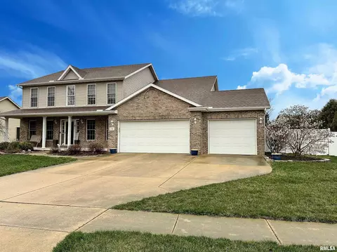 1731 Sycamore, Washington, IL 61571