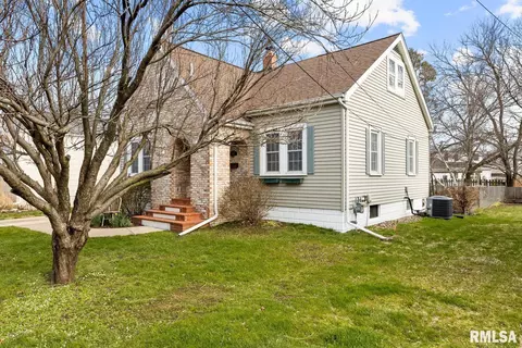 519 E Madison St, Morton, IL 61550 photo 3