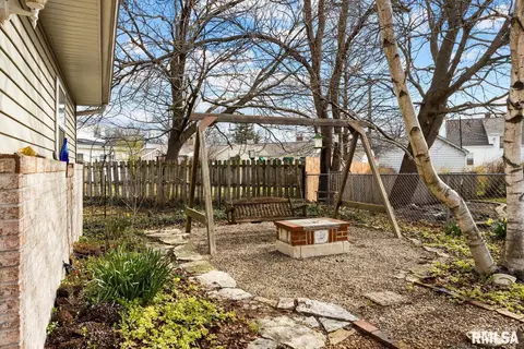 519 E Madison St, Morton, IL 61550 photo 39