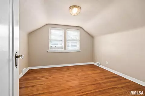 519 E Madison St, Morton, IL 61550 photo 21