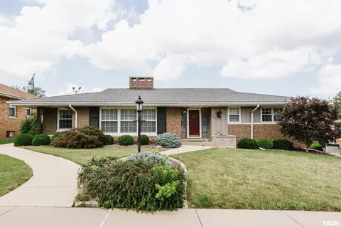 205 W Oakridge Ave, Peoria, IL 61604