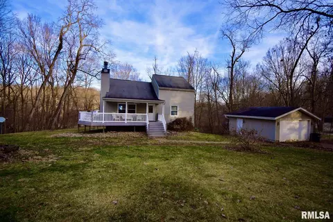 6924 Venado Dr, Delavan, IL 61734