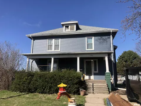 204 N 3rd St, Canton, IL 61520