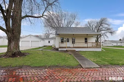 215 N Union St, Yates City, IL 61572