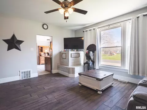 308 E Oakley St, Glasford, IL 61533 photo 39