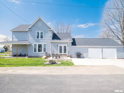 308 E Oakley St, Glasford, IL 61533