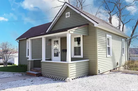 103 W Garfield Ave, Bartonville, IL 61607