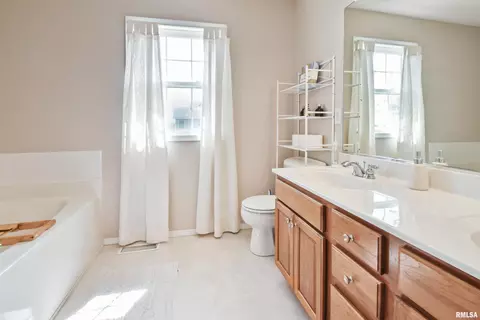 Bath - 3281 Red Jasper St, Normal, IL 61761 photo 3 of 5