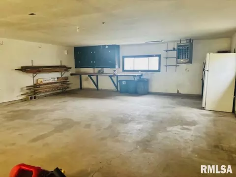 401 Nichols St, Secor, IL 61771 photo 5
