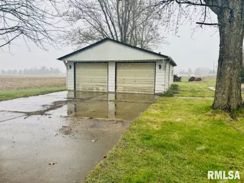 401 Nichols St, Secor, IL 61771