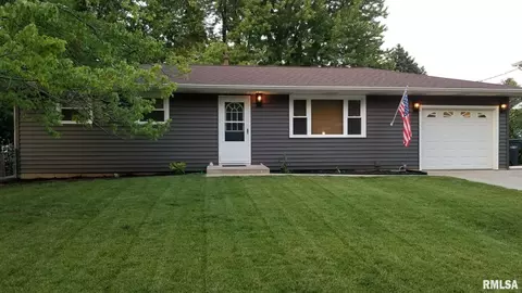 102 Francis Ct, East Peoria, IL 61611