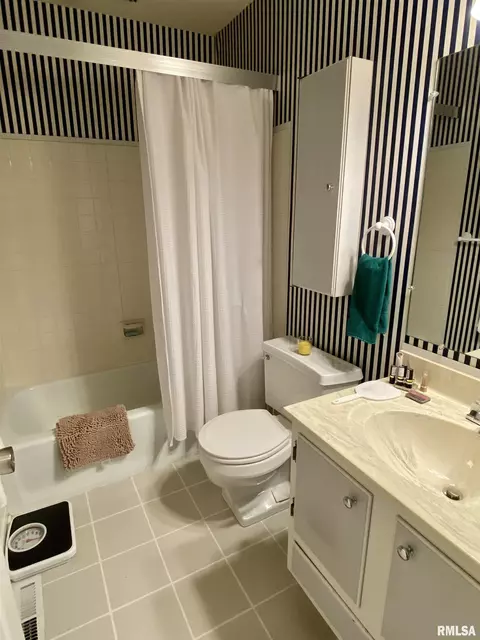 75 Arlington Dr, Macomb, IL 61455 photo 31